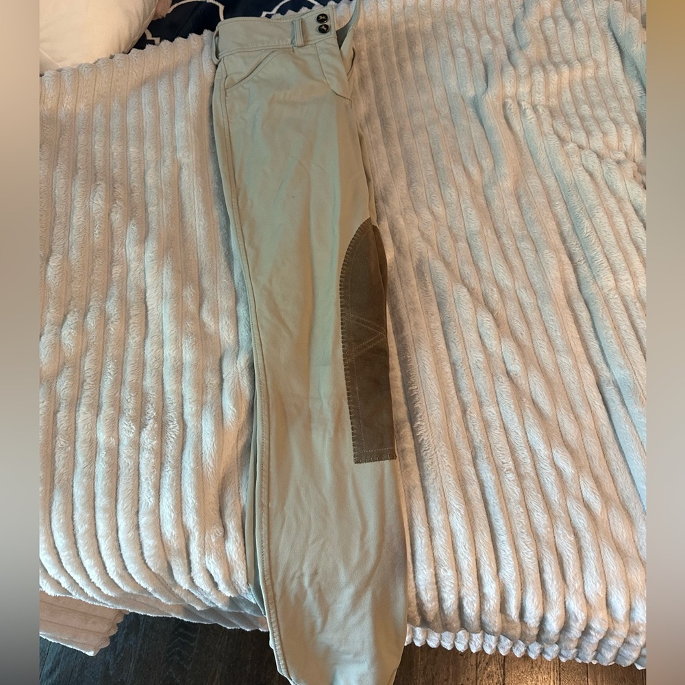 Girls size 10 long rj classic jodpurs.